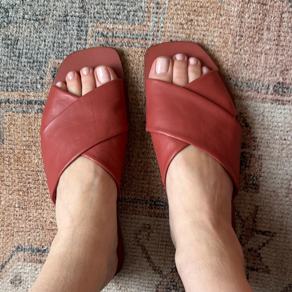 Everlane leather crossover slides